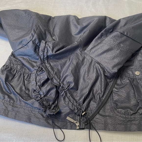 Liz Claiborne Drawstring Waist Lightweight Jacket Size L - Picture 7 of 12